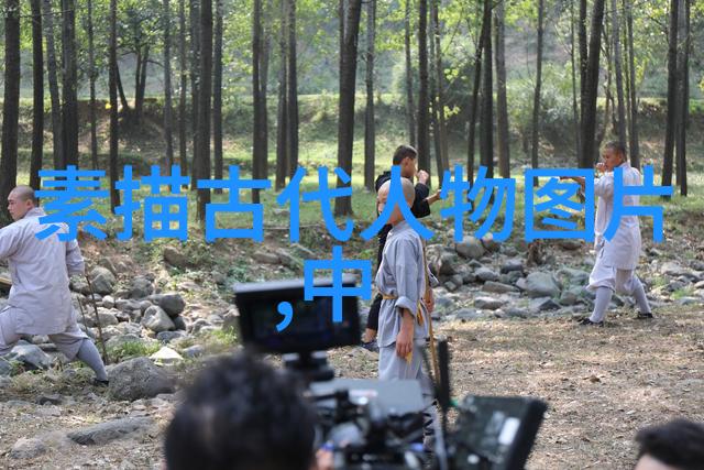 中国最美的女人我见过她在繁华街头轻抚桂花树